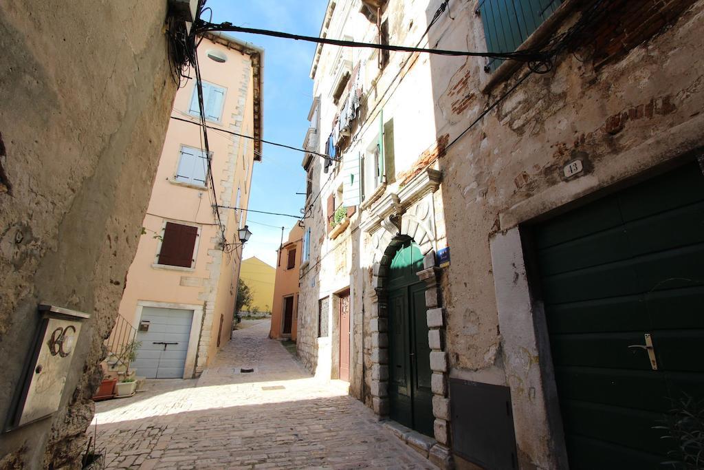 Apartment Alba روفينج الغرفة الصورة